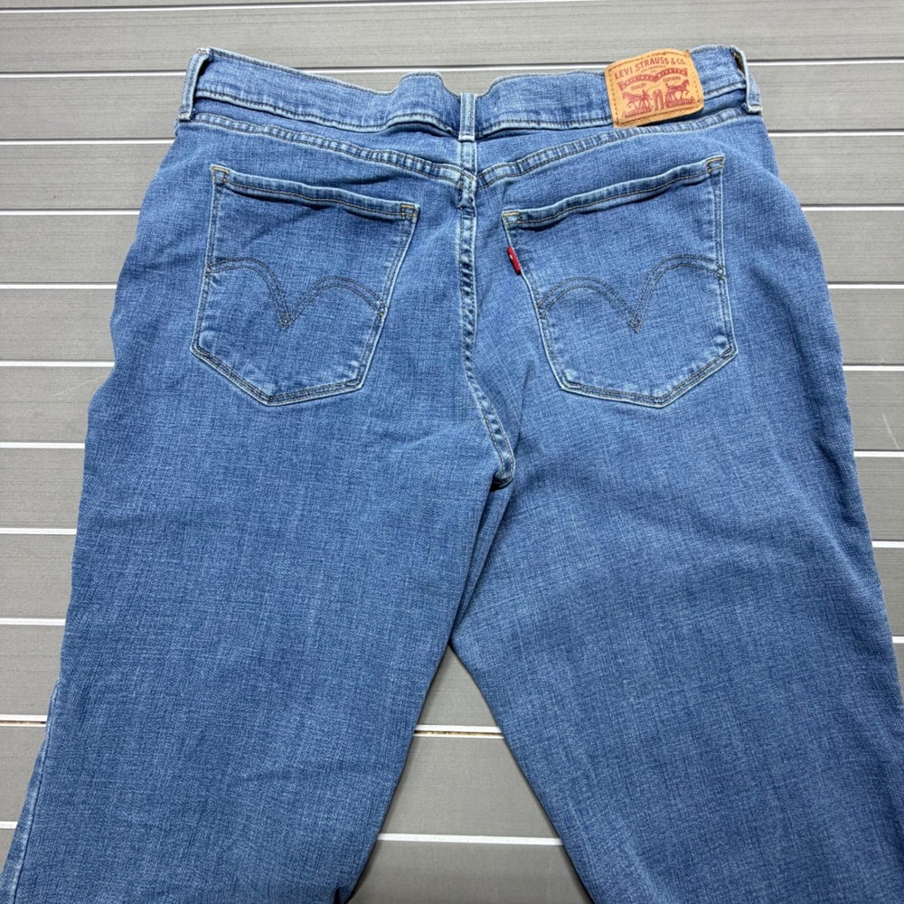 Levis Classic Bootcut Jeans Womens 14M W32 L32 Medium Wash Blue Denim